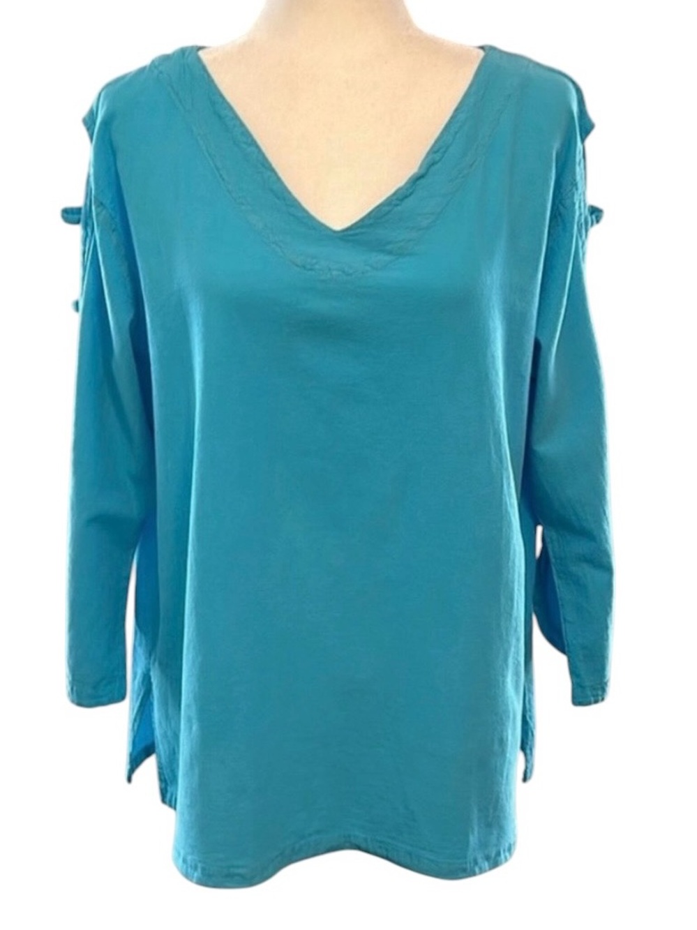 Cottonseed Women’s Aqua 5 Ladder long Sleeve V-Neck, Coastal-core Top Med.